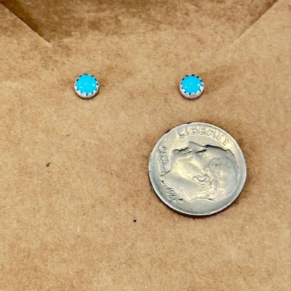925 SS – Navajo small round Blue sleeping, beauty turquoise stud earrings - Picture 12 of 12